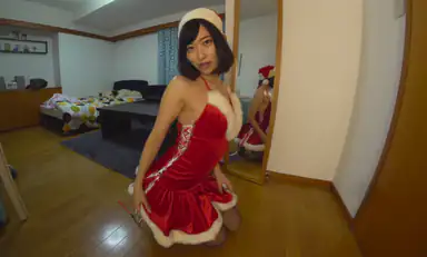 Yuka Kuramochi Yuka Kuramochis Weihnachtsmann-Kostüm-Selfie