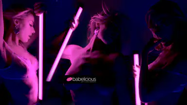 Light Dancer mit Rosa Brighid