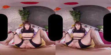 Da du und Valentina Nappi als Hinata geheiratet habt, seid ihr beide zum ersten Mal allein