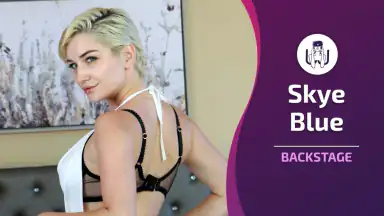 Backstage mit Skye Blue