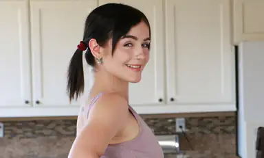 Rosalyn Is Amazed with Stepdaddys Cock