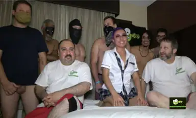Schulmädchen Amanda Angel Gangbang Teil 1 von 3