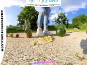 VR 3D Shoe Play Schuhspiel Crush Mädchenfüße Socken Mädchenschuhe Baumeln Dipping Virtual Reality VR