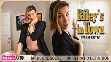 Trans Riley ist in der Stadt